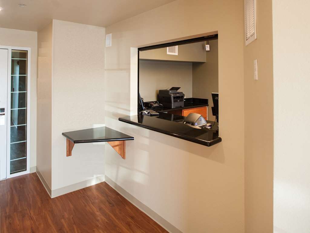 Woodspring Suites Augusta Riverwatch インテリア 写真